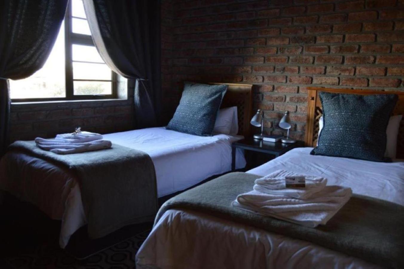 Teri-Lemveli Lodge Б’юфорт-Вест Екстер'єр фото