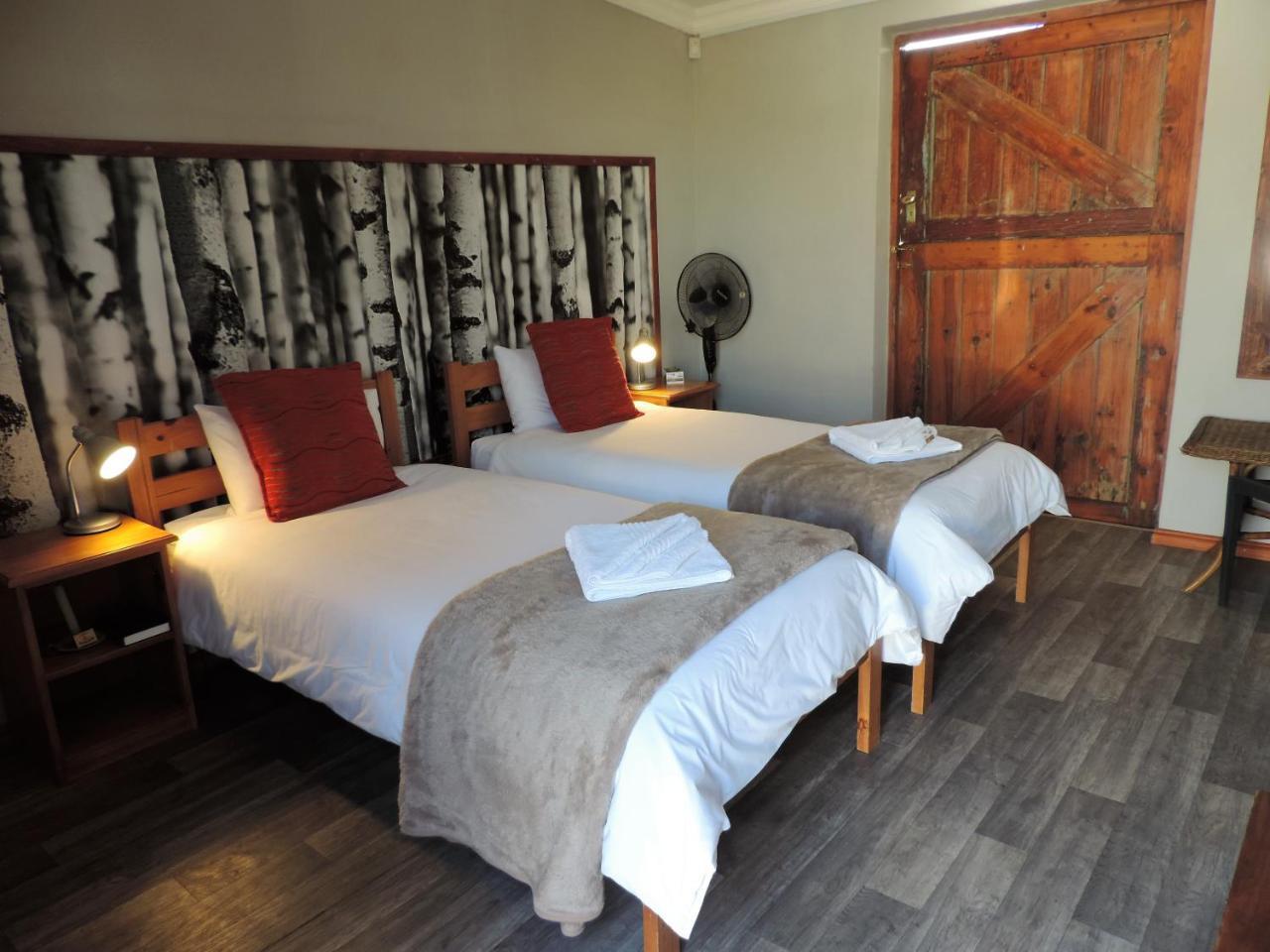 Teri-Lemveli Lodge Б’юфорт-Вест Екстер'єр фото