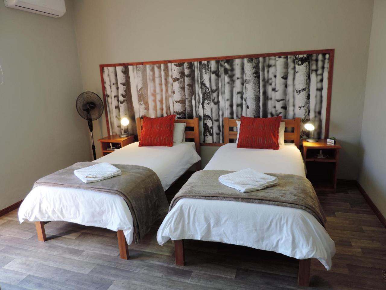 Teri-Lemveli Lodge Б’юфорт-Вест Екстер'єр фото